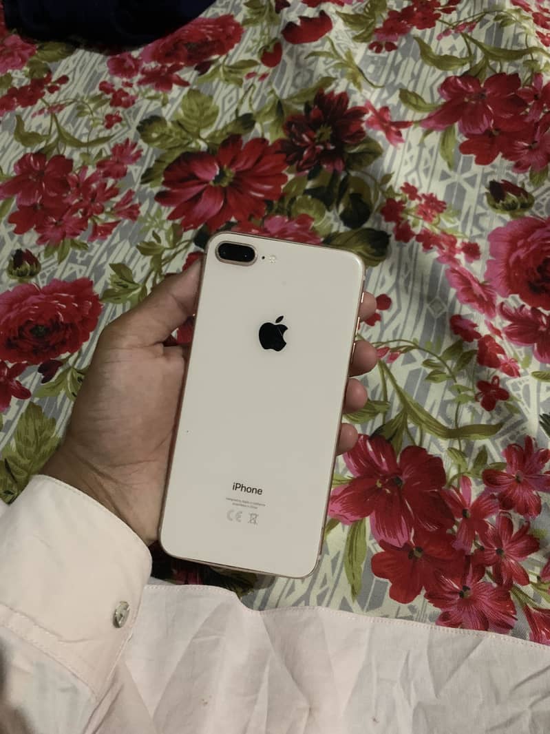 Apple iPhone 8 Plus 0