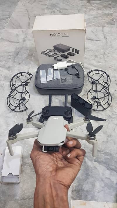 gopro 11 and dji mavic mini drone