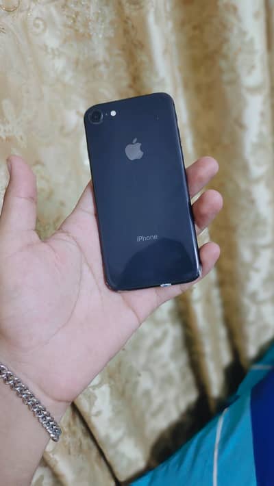 iPhone 8 64GB LLA model (waterpack) 87 btry exchange possible