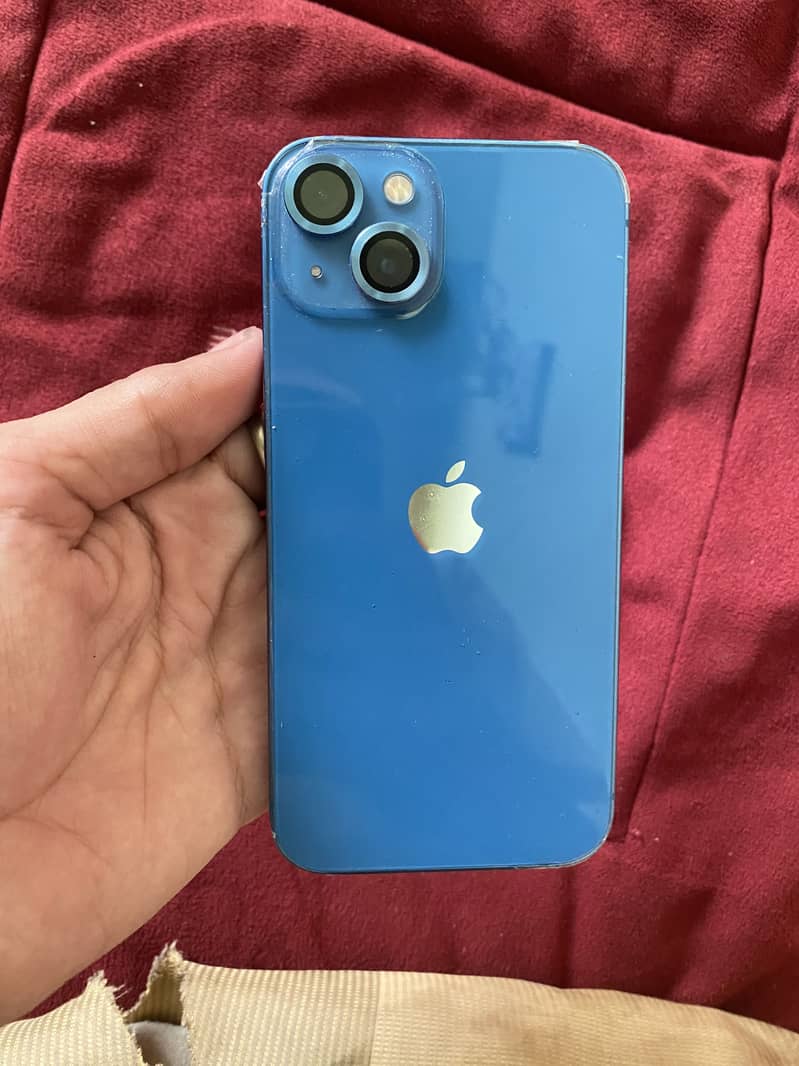 Apple iPhone 13 0