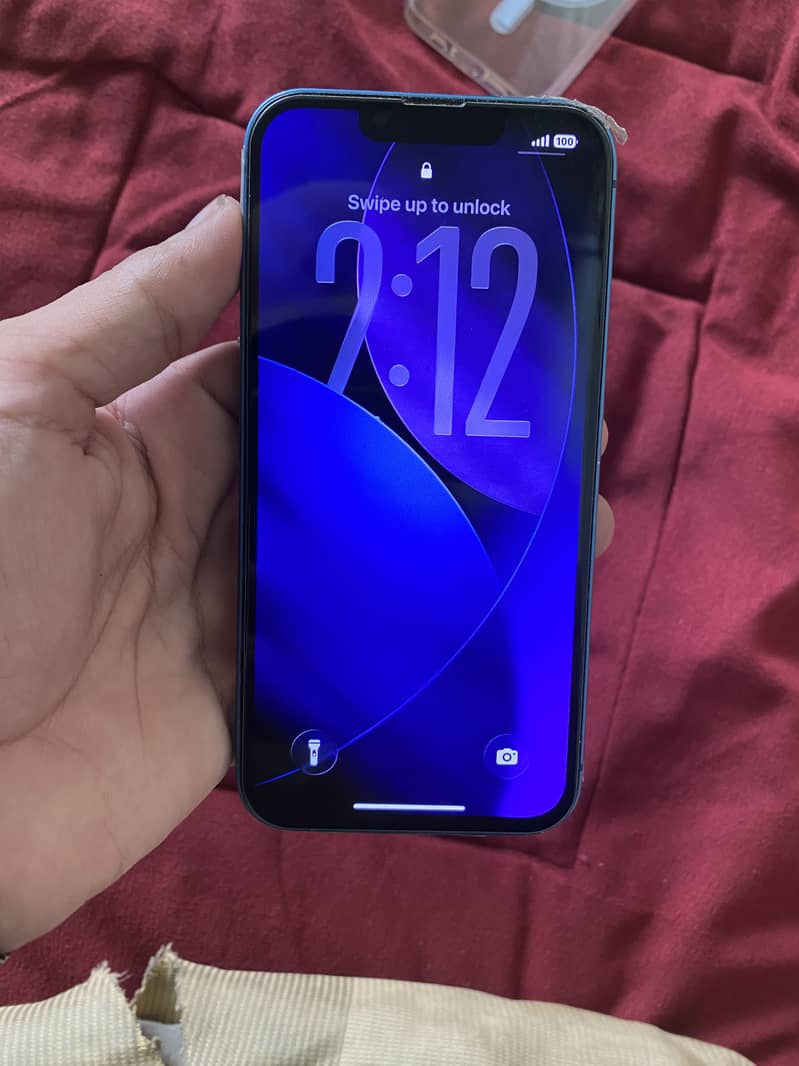Apple iPhone 13 2
