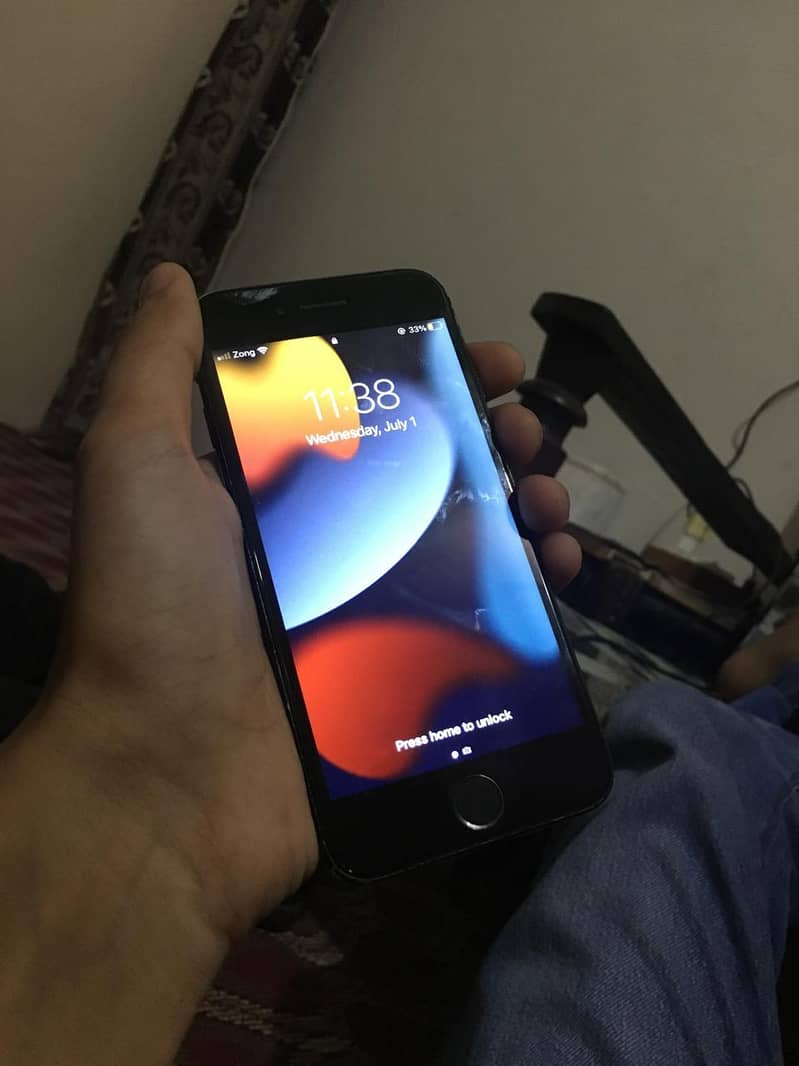 iPhone 7 0