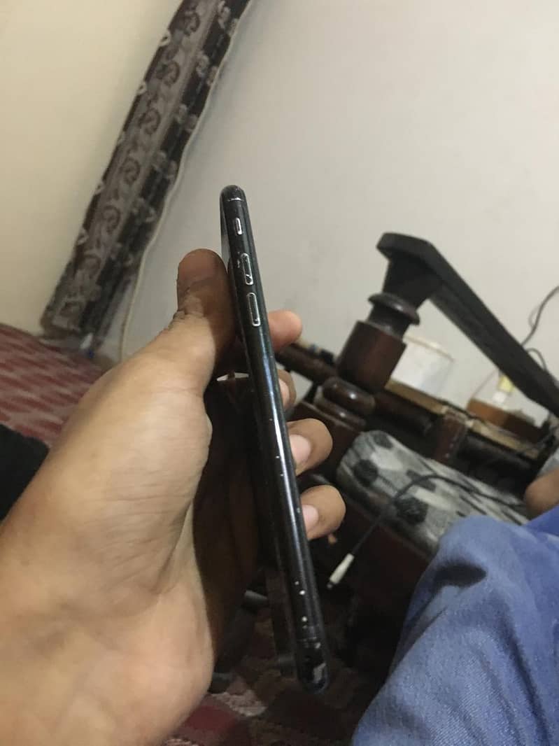 iPhone 7 2