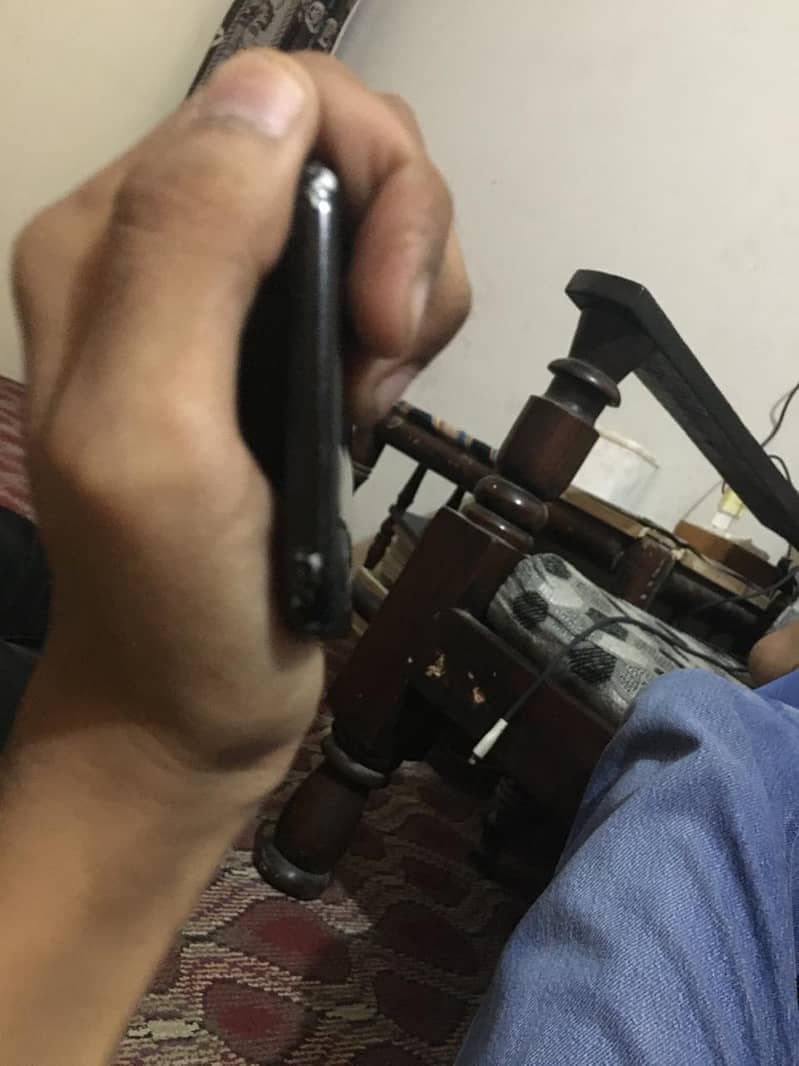 iPhone 7 4