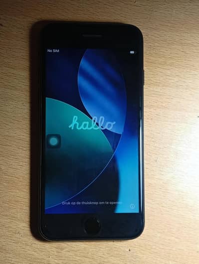 Apple iPhone SE