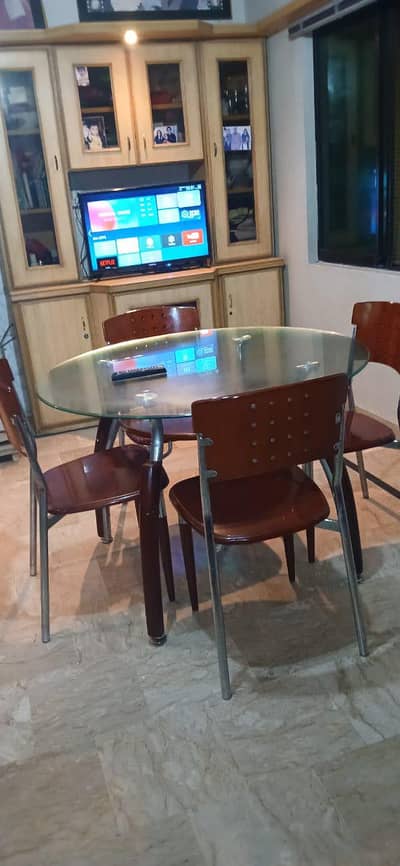 Selling my Dining table