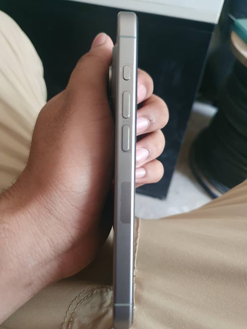 Iphone 15 Pro 3