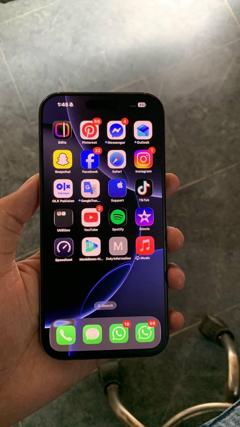 iphone 16 pro max 8