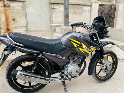YAMAHA YBR G