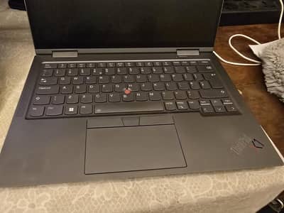 Lenovo thinkpad X1 yoga i7 11th gen