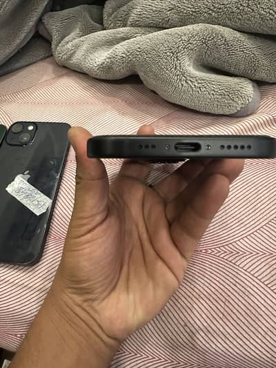 Apple iPhone 15