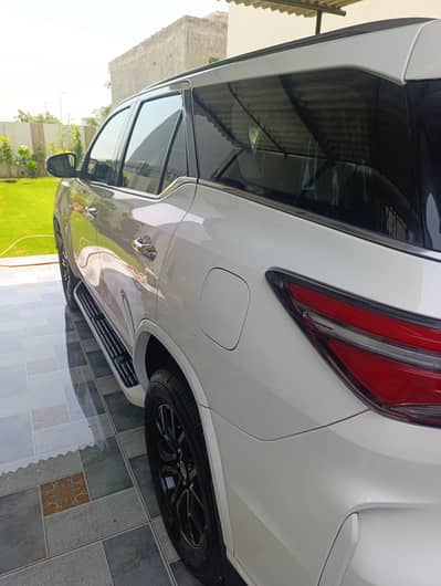 Toyota Fortuner V 2017 4x4