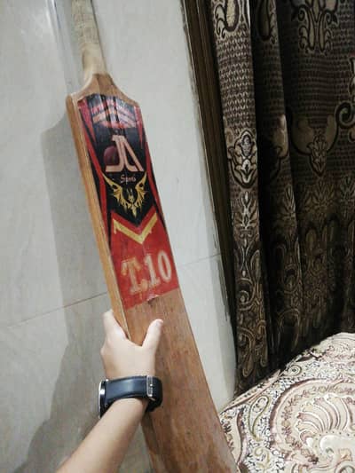 bat of T10