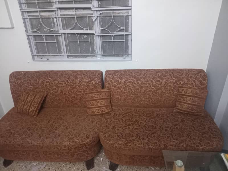 Six seatsr sofa set with table 3