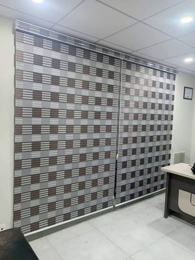 blinds //window blinds// Roller blinds/zebra blinds/wood blinds