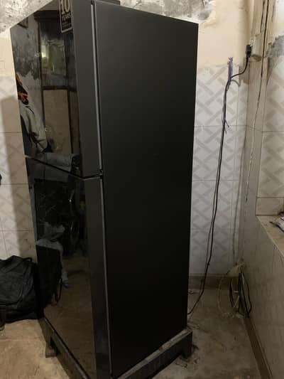 Haier frige available 4years with waranti  whatsap 03259361534