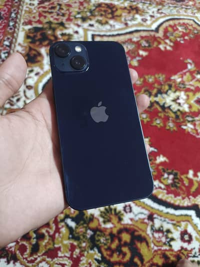 Apple iPhone 13