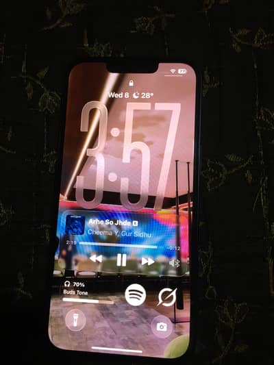Apple iPhone 13 (sim locked)
