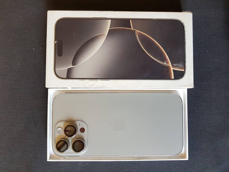 Apple iPhone 16 Pro Max 2