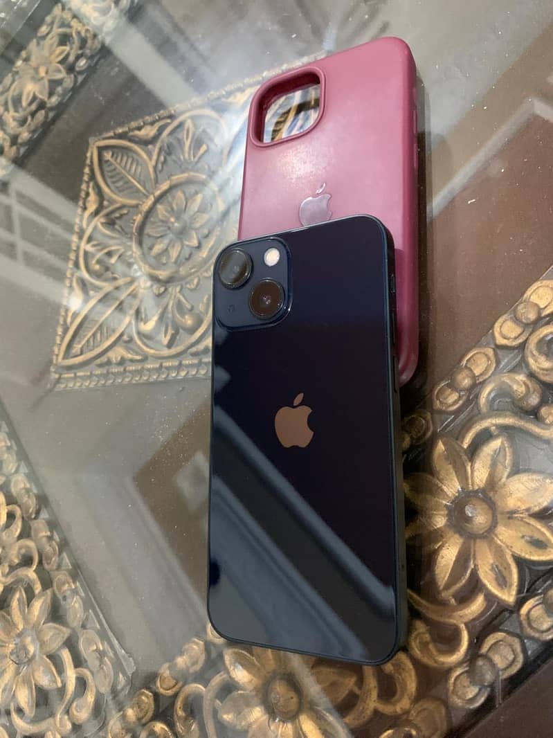 Apple iPhone 13 mini 1