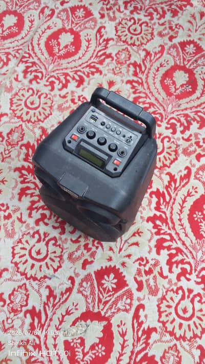Xpod Mic mono speaker