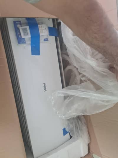 Almost new Haier 1.5 Dc Inverter Available