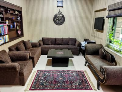 5 Marla 2nd Floor Flat For Sale In R-Block Khayaban-E-Amin Society.