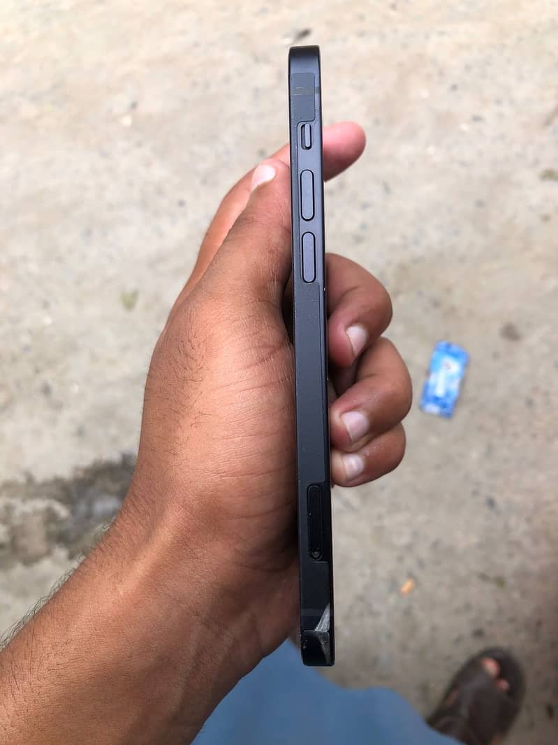 iPhone 12 2