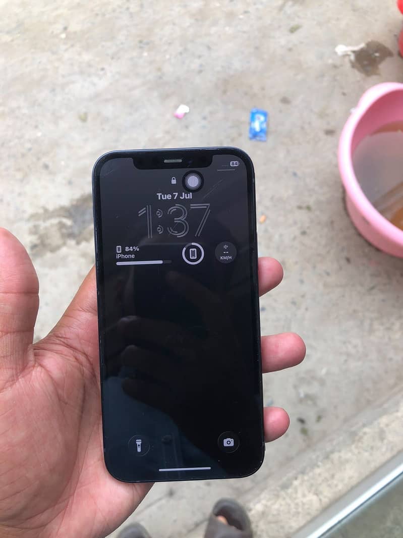 iPhone 12 3