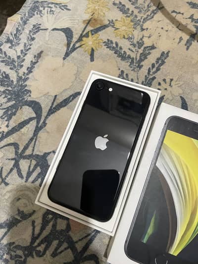Apple iPhone SE 2020 64 Gb