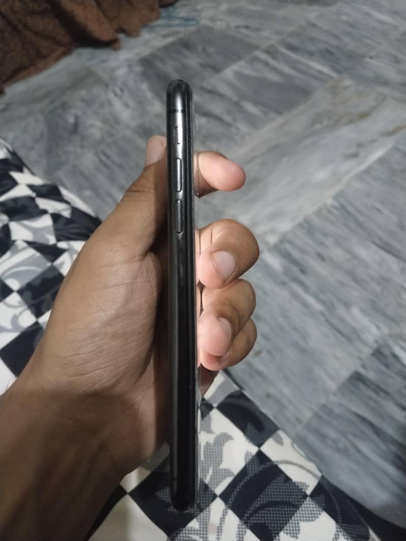 Apple iPhone X 2