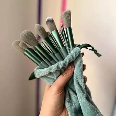 13 PCs professional Green Makeup Brush Set Pouch