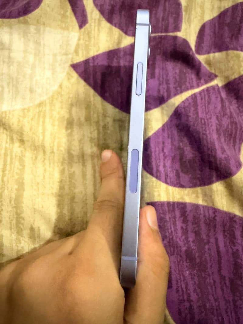 Apple iPhone 12 0