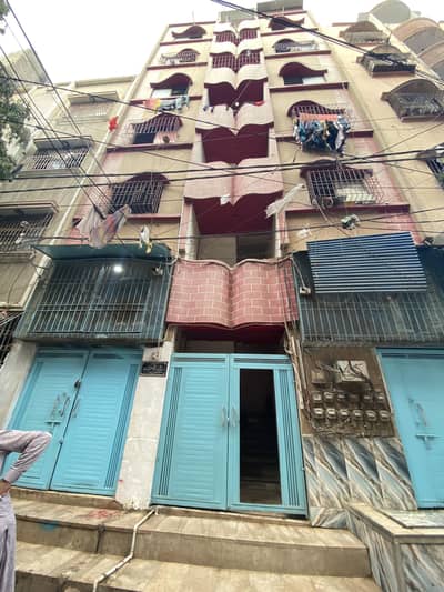 Urgent Sale - 2 Bed Flat in Lalukhet Liaquatabad | Rs. 24.5 Lakh