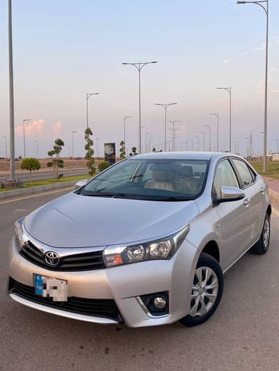 . Toyota Corolla Gli 1.3cc VVT. I  manual antique model 2016 new key.