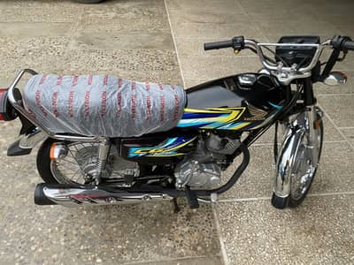 Honda cg 125 2026 model just 500km used