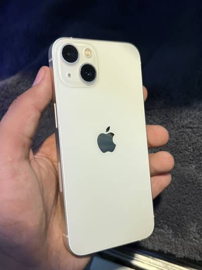 Apple iPhone 13