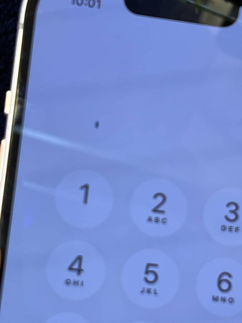 Apple iPhone 13 8
