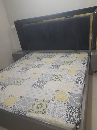 bedroom set completed is pa rabta kry 03700351660