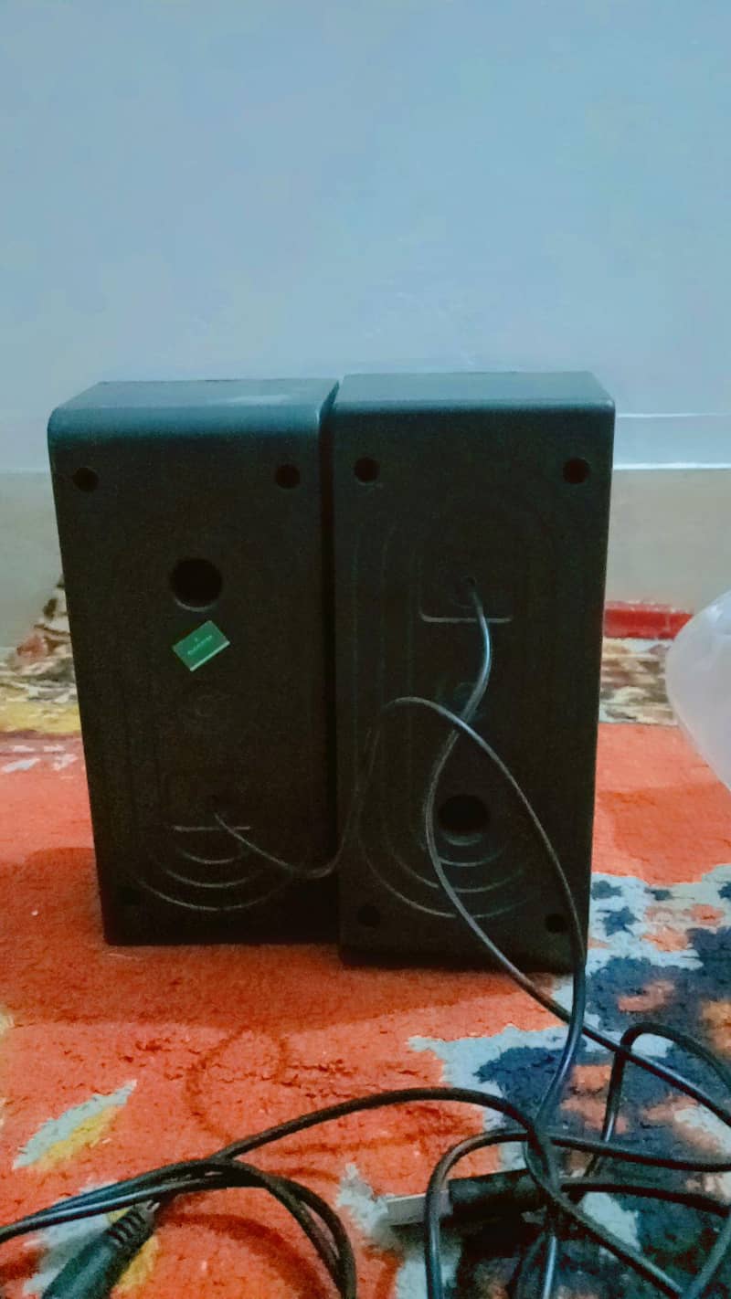 LED speaker 4