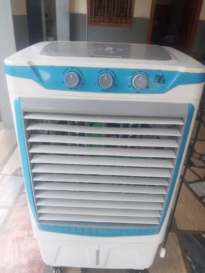Room cooler (DC)