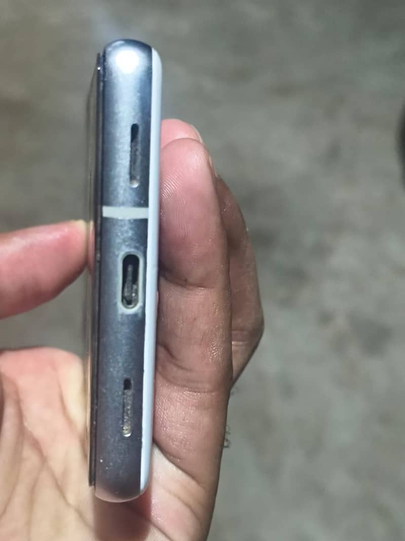 Google Pixel 7a 3