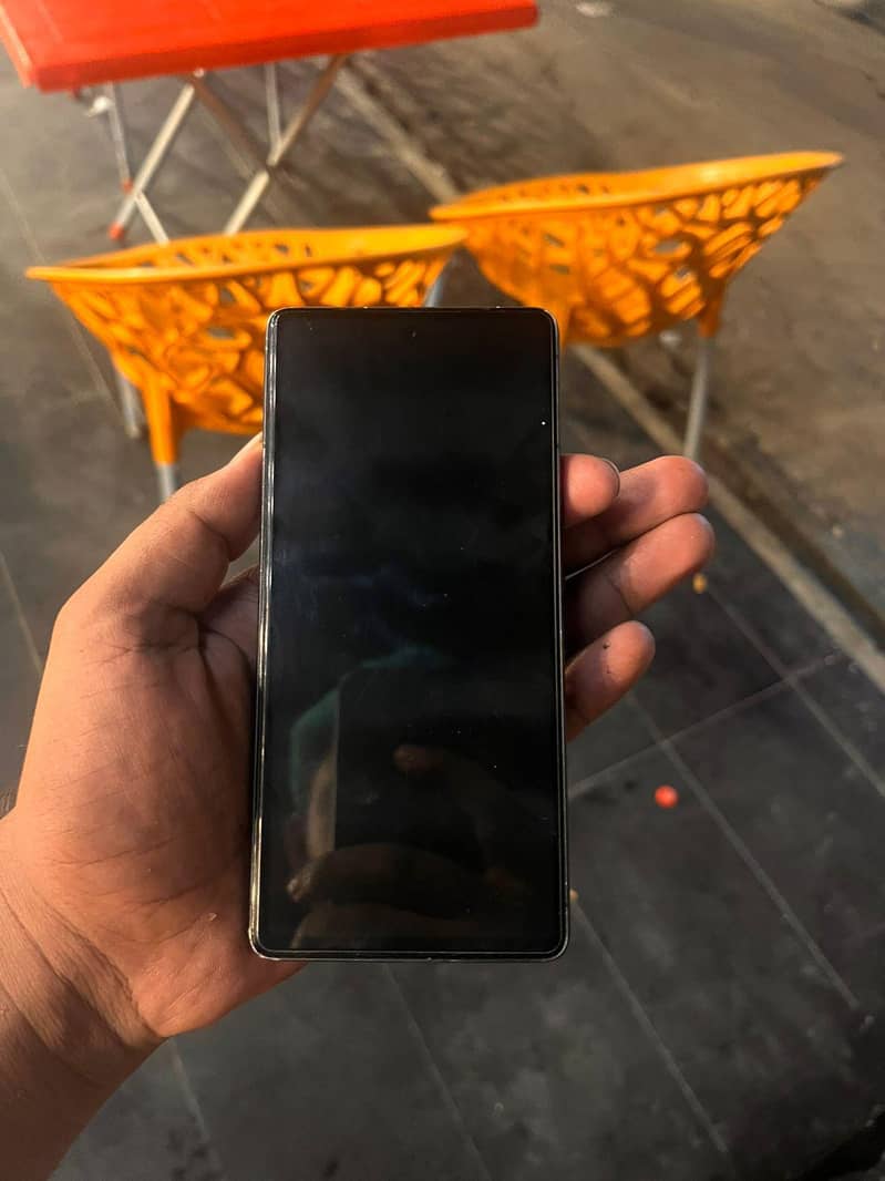 Google Pixel 7 4