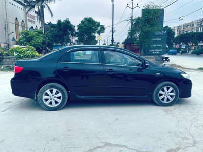 Toyota Corolla Altis 2013