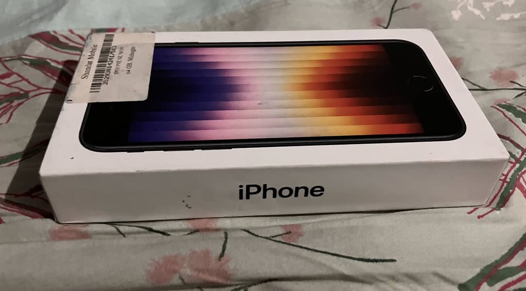Apple iPhone SE 3 5