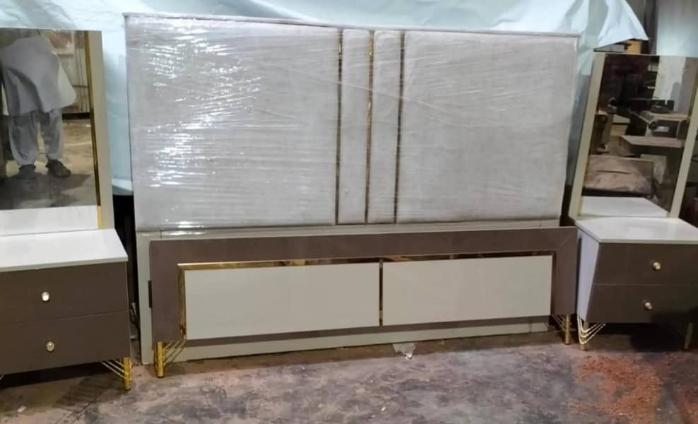 bed   6×6½ 3