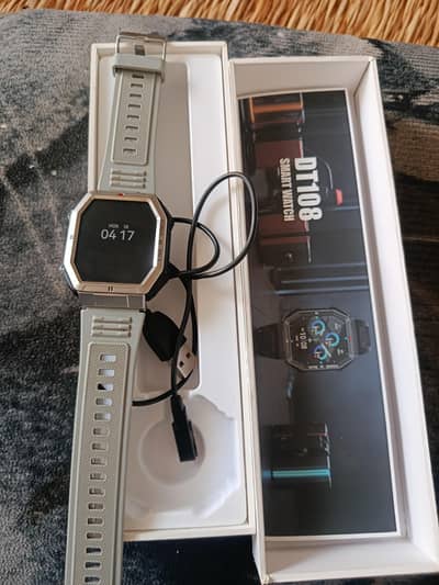 smart watch DT 108 new condition