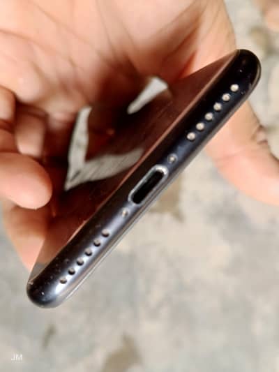 Apple iPhone SE