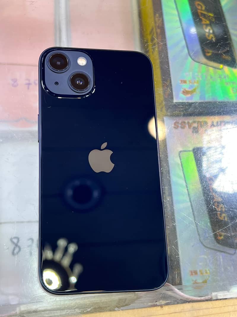 Apple iPhone 13 4