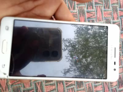 Samsung Mobile J7